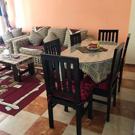 Cozy New 2 Bd Amazing Beach View Next To Hilton Hotel Family Only !العائلات فقط Alexandria Exterior foto